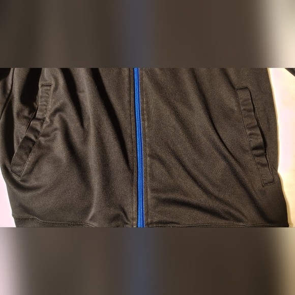 New York Knicks Adidas Black Vibe Full Zip Track Jacket Men's Size Large - Picture 9 of 11